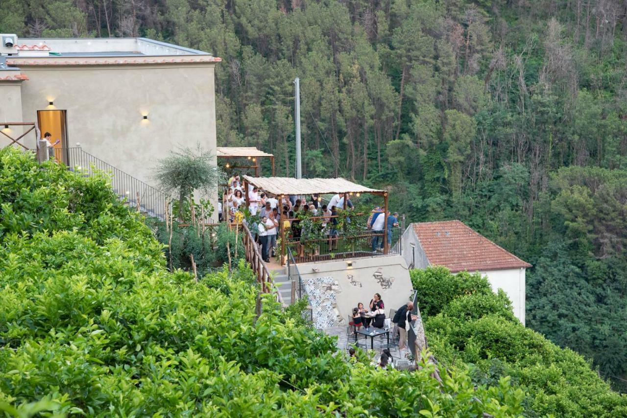 Il Giardino Dorato Maiori Exterior foto